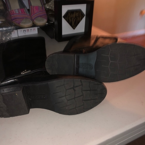 Amazing Black Boots By BareTraps Sz 7 NWOT - Picture 4 of 4